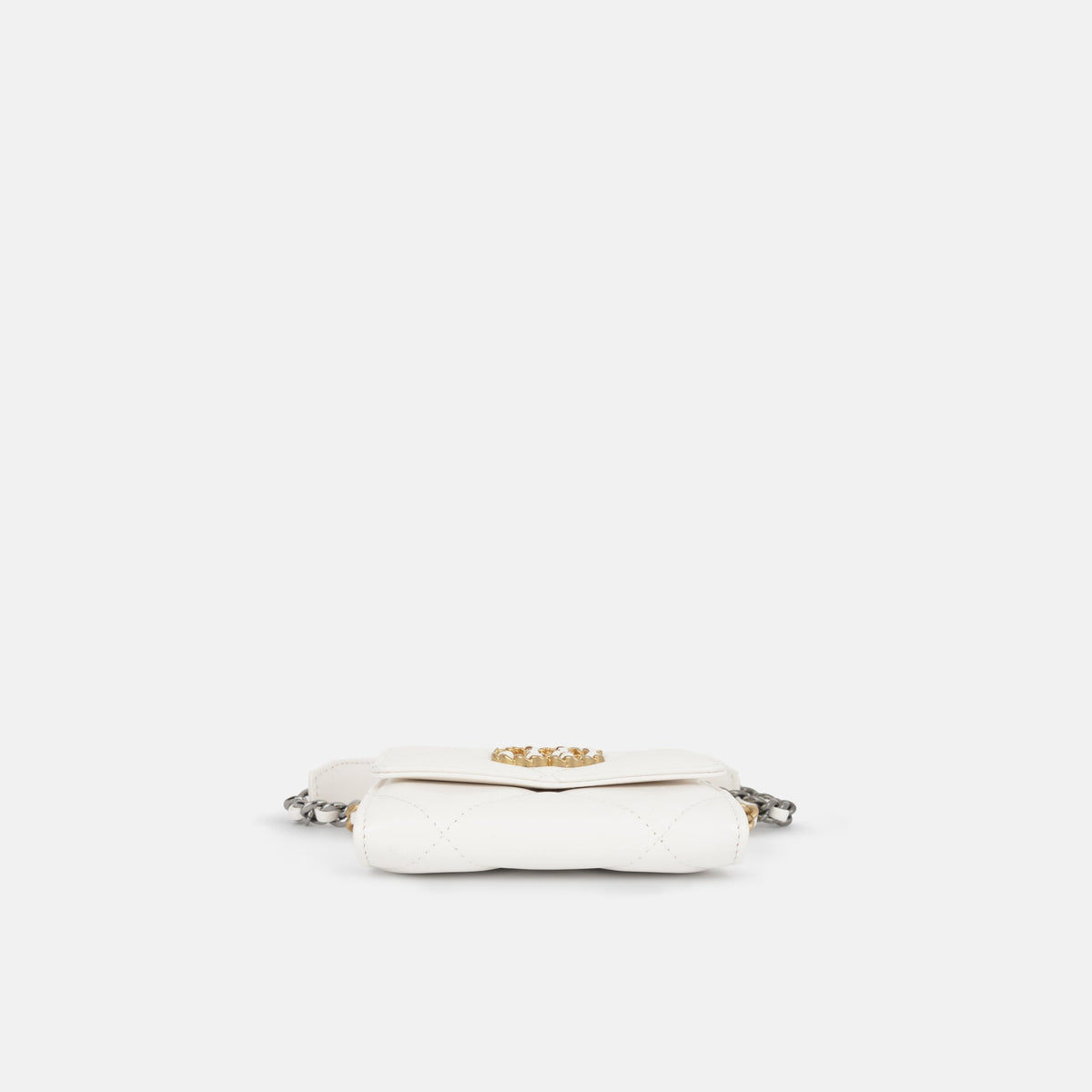 Chanel 19 Cardholder on Chain