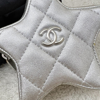 Chanel VIP Gift 24C Star Pouch Charm in Iridescent Silver Lambskin and SHW