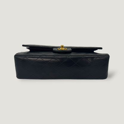 CHANEL CLASSIC MEDIUM BAG