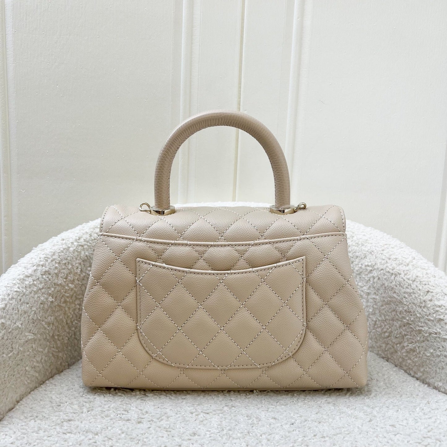 Chanel Small (24cm) Coco Handle Flap in 25P Beige Caviar and LGHW (Model: A92990)