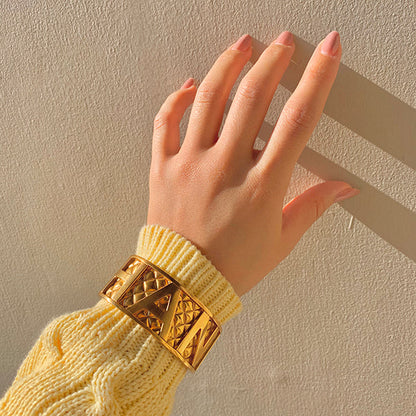 CHANEL 1997 Made Matelasse Stitch Logo Bangle