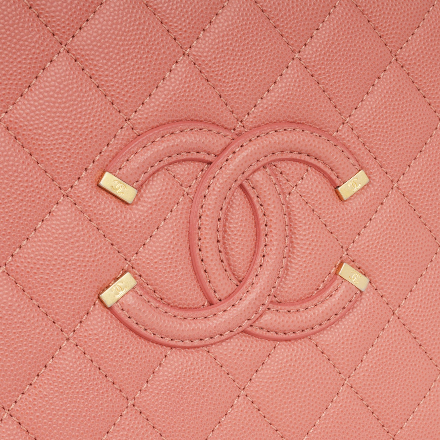 Filigree CC Vanity Case - Medium