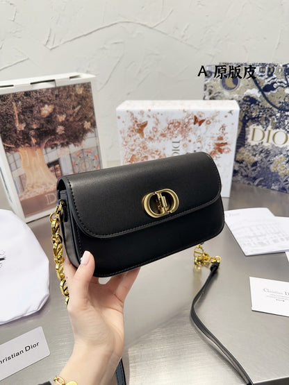 DR278 30 Montaigne Avenue Bag / 9 x 5 x 2.5 inches