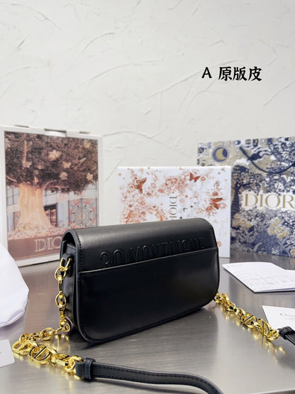 DR278 30 Montaigne Avenue Bag / 9 x 5 x 2.5 inches