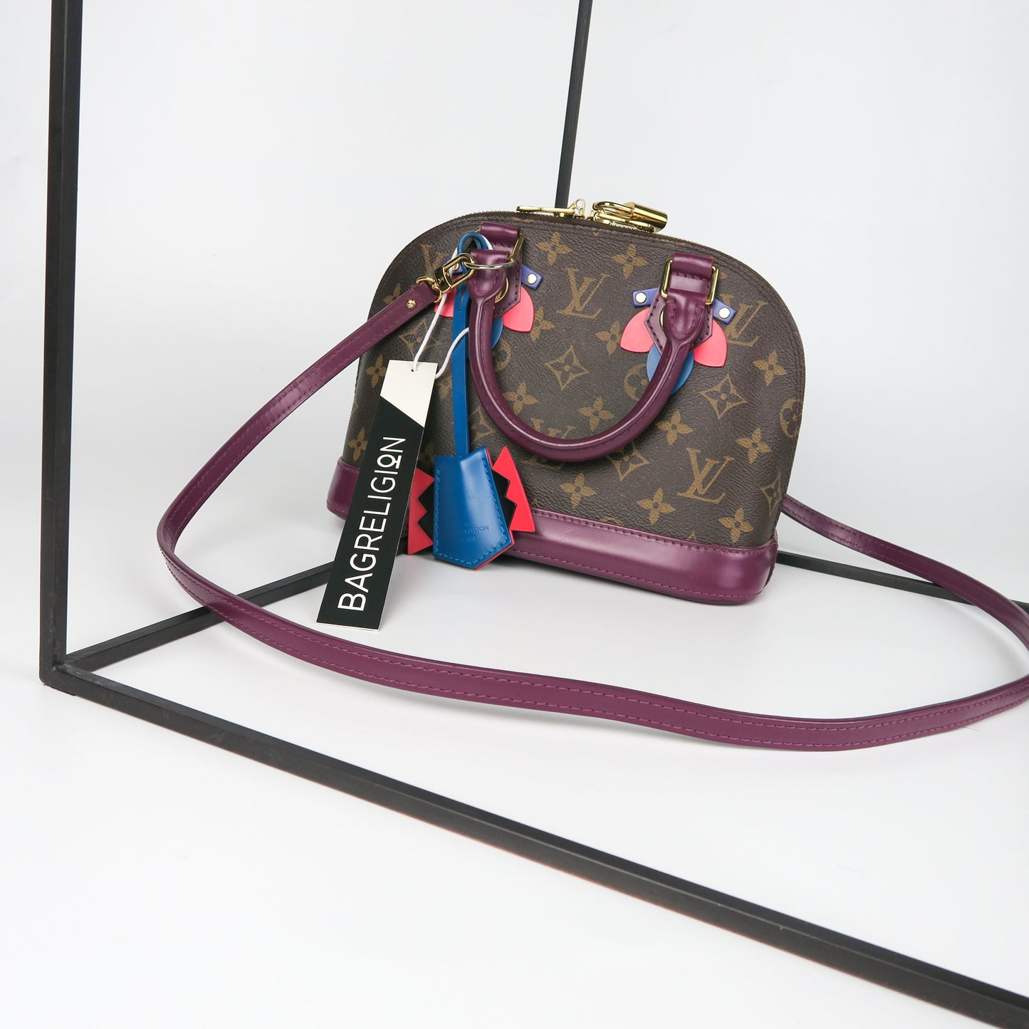 Louis-Vuitton Alma BB Totem style
