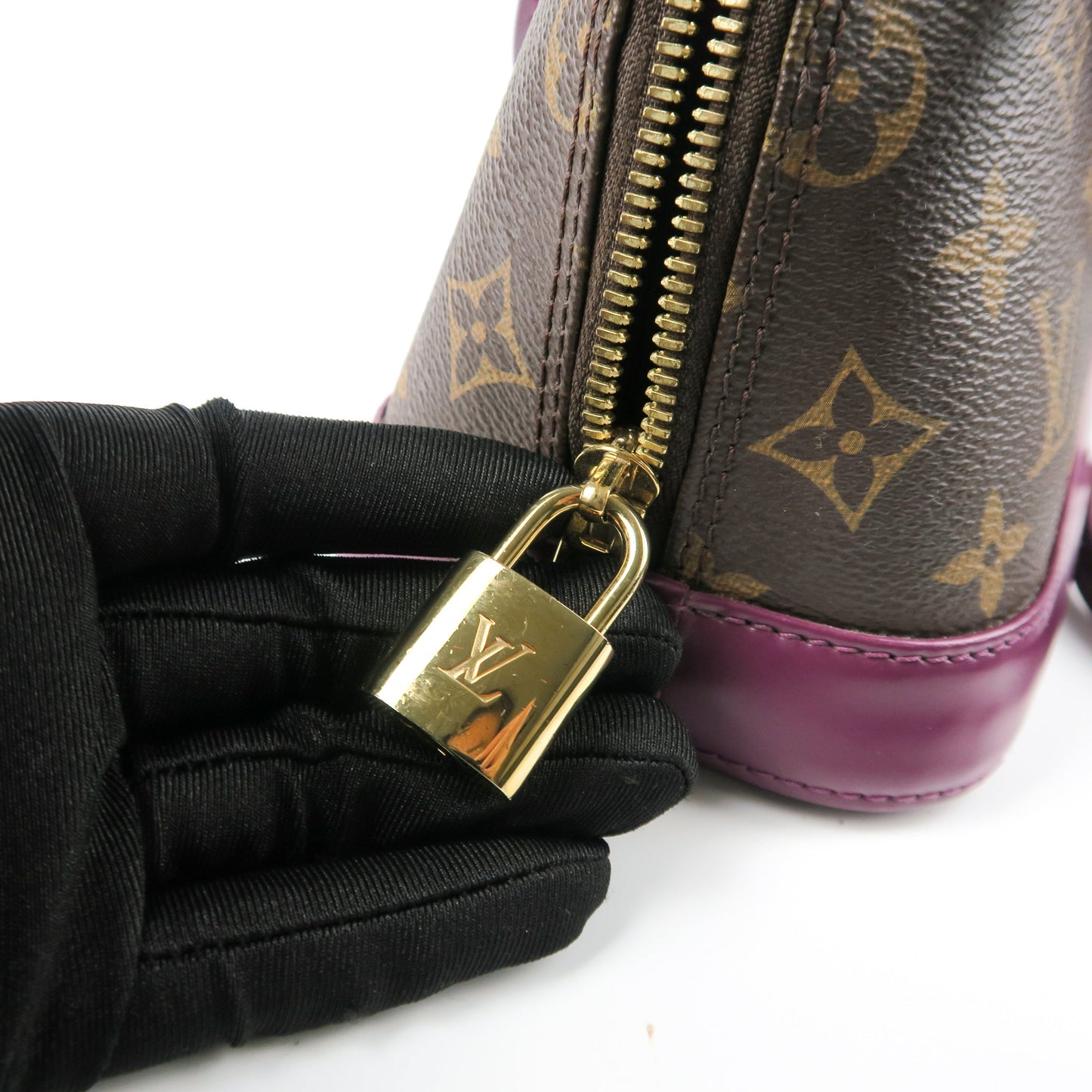 Louis-Vuitton Alma BB Totem style