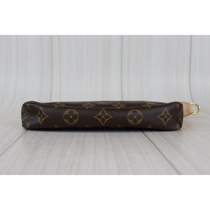 Rank S｜ LV Monogram Pochette Accessoires ｜092314