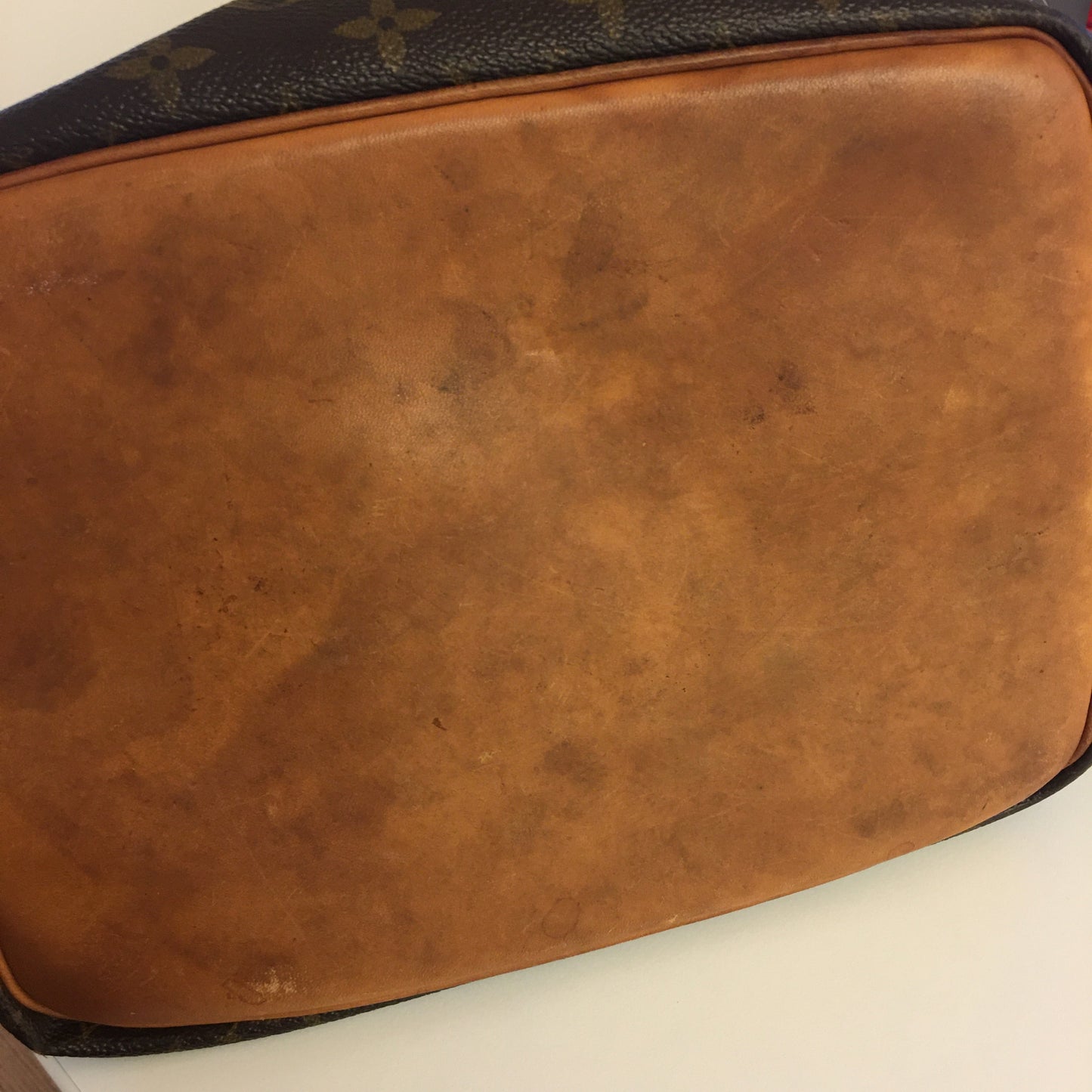 LOUIS VUITTON Noe Shoulder Bag in Brown Canvas