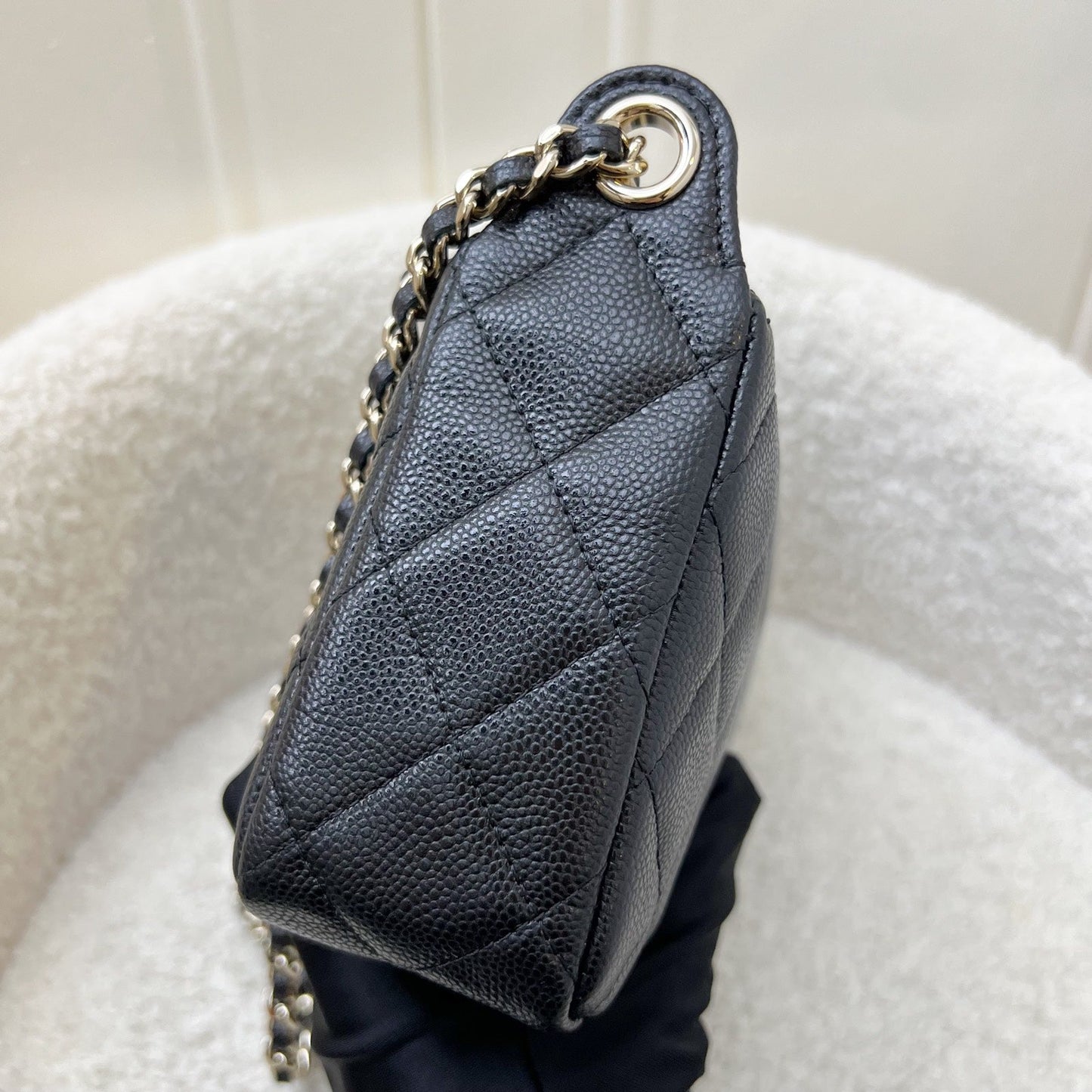 [Local Set - July 2025] Chanel 25A Clutch with Chain in Black Caviar GHW (Model: AP4704)