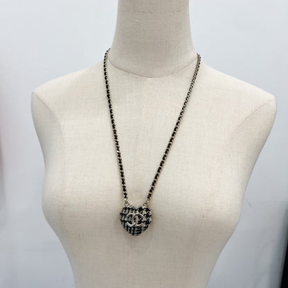Chanel 22K Heart Tweed Necklace in LGHW (Model: AB9483)