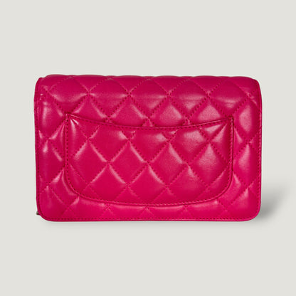 CHANEL WALLET ON CHAIN