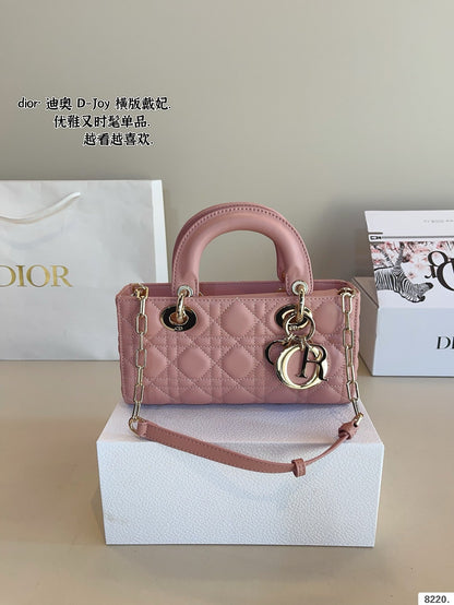 DR493 Small Lady D-Joy Bag / 8.5x4.5x2.5inches