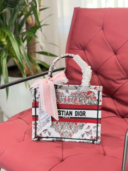 DR495 Book Tote Small/Medium