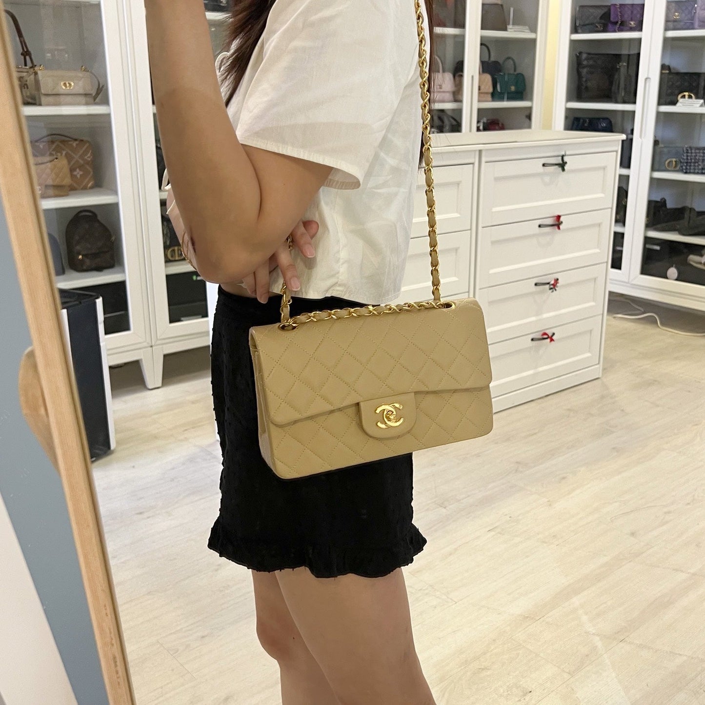 Chanel Vintage Small Classic Flap CF in Beige Lambskin and 24K Gold Plated HW