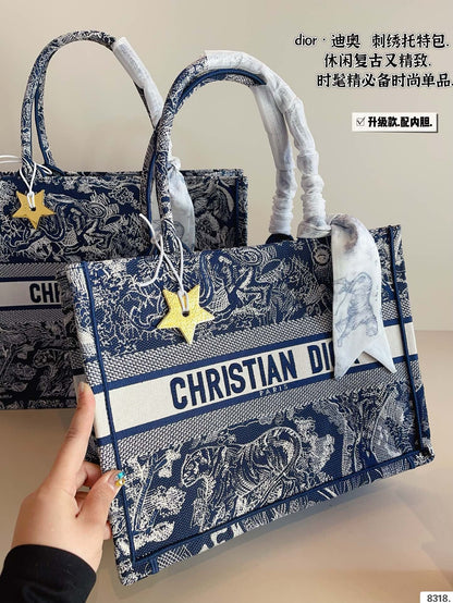DR497 Book Tote Small/Medium/Large