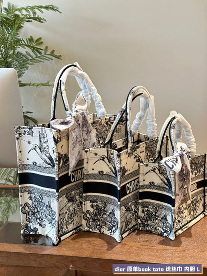 DR498 Book Tote Small/Medium/Large