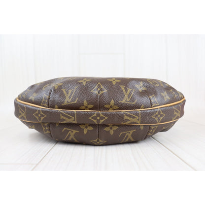 Rank AB ｜LV Monogram Pochette Croissant MM Shoulder Bag｜092601