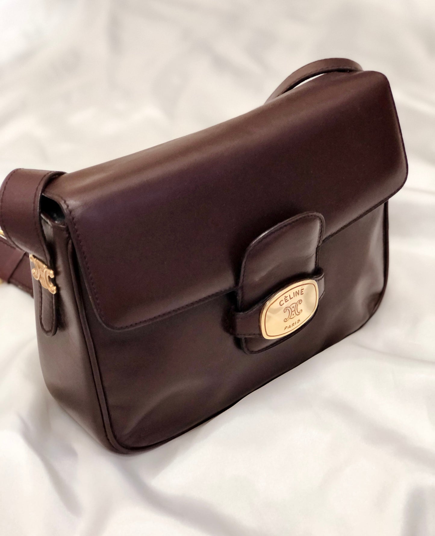 CELINE  Plate Side  Triomphe Leather Shoulder Bag Bordeaux Old Celine vintage xfmxkn