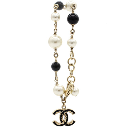 Pearl Beaded CC Bracelet Black