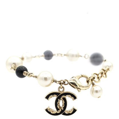 Pearl Beaded CC Bracelet Black