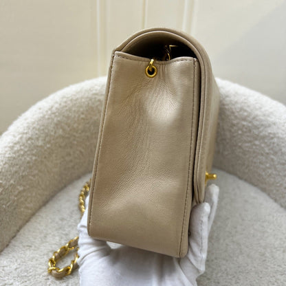 Chanel Medium Vintage Diana Flap in Beige Lambskin and 24K GHW