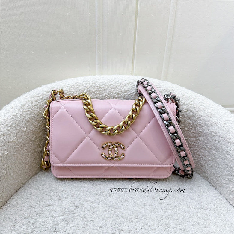 Chanel 19 Wallet on Chain WOC in 22B Pink Lambskin and 3-Tone HW (Model: AP0957)