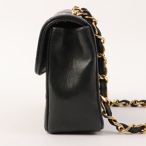 Chanel Around 1990 Made Straight Flap Turn-Lock Mini Chain Bag Black