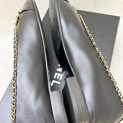 Chanel 25B Classic Ballerina Pumps with Gold Tone Chain Details in Black Lambskin and Black Patent Calfskin Sz 39 (Model: G46663)