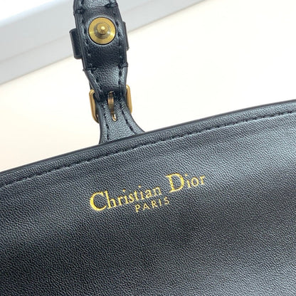 DR382 Wallet on Chain / 7.4x4.1x1.3inch