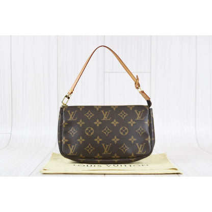 Rank A ｜     LV Monogram Pochette Accessoires    ｜011606