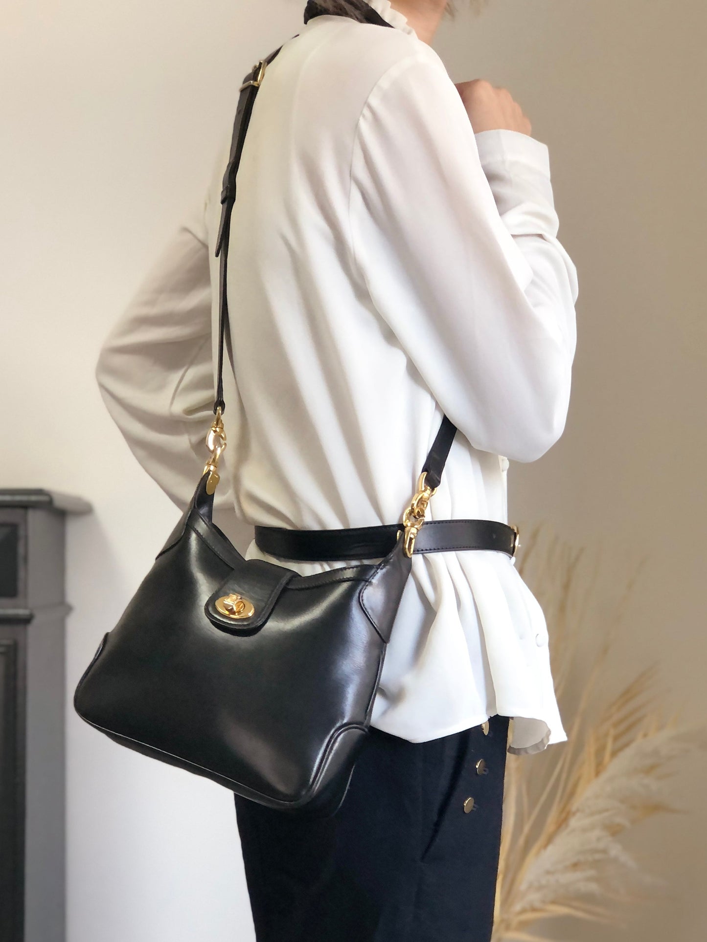 CELINE  Turn Lock Shoulder bag Black Vintage rpzpkc