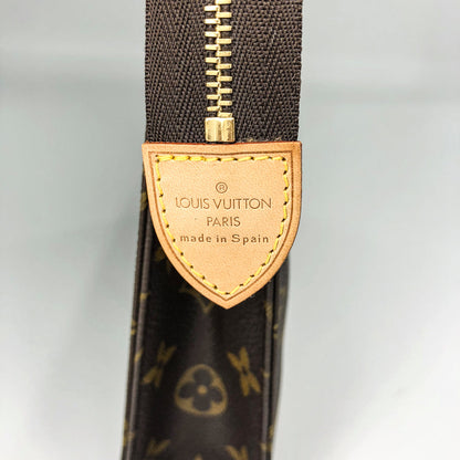 Louis-Vuitton Monogram Toiletry Pouch 26
