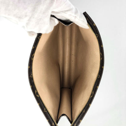 Louis-Vuitton Monogram Toiletry Pouch 26