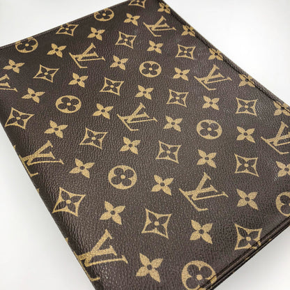 Louis-Vuitton Monogram Toiletry Pouch 26