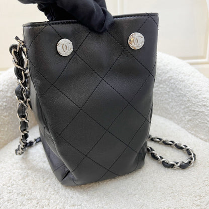 Chanel 25P Tote Bag in Black Shiny Lambskin and SHW (Model: AS5418)
