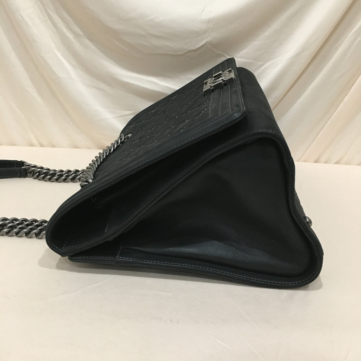 Chanel Black Leather Large Boy Shoulder Bag Sku#
