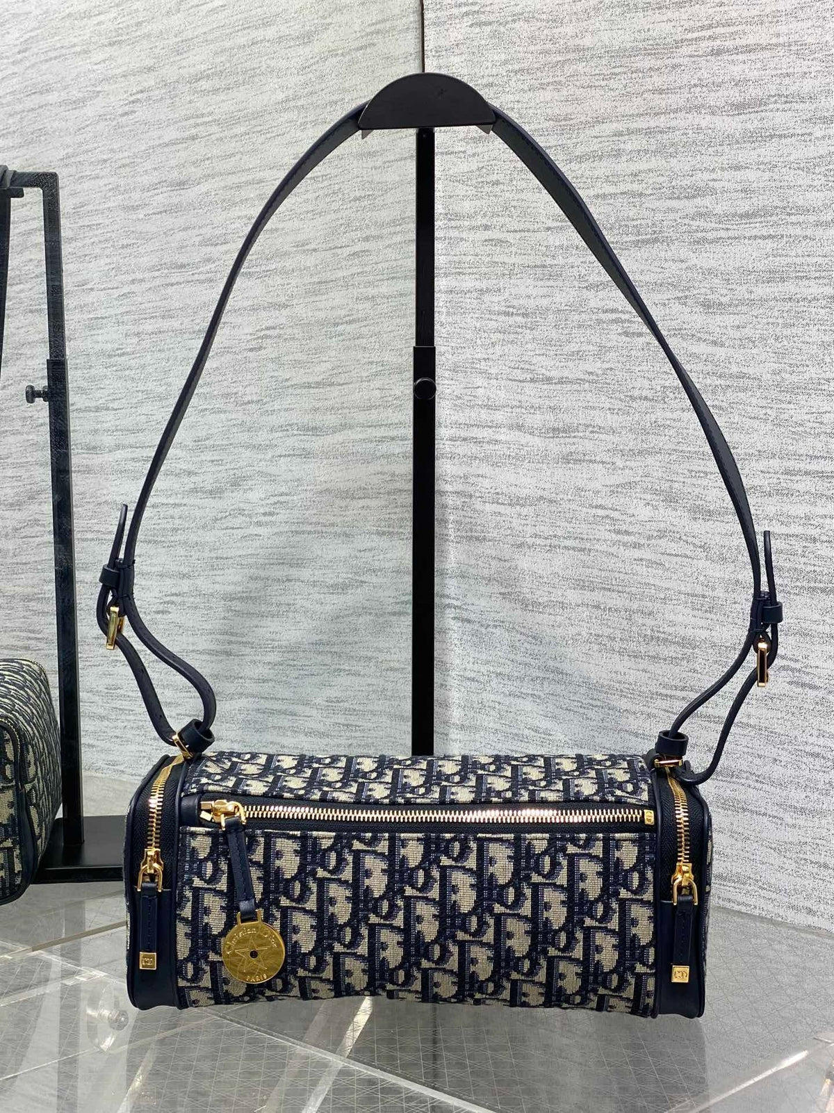 DR539 East-West Hobo Bag / 10.6x3.9x4.3inch / HIGHEST QUALITY VERSION