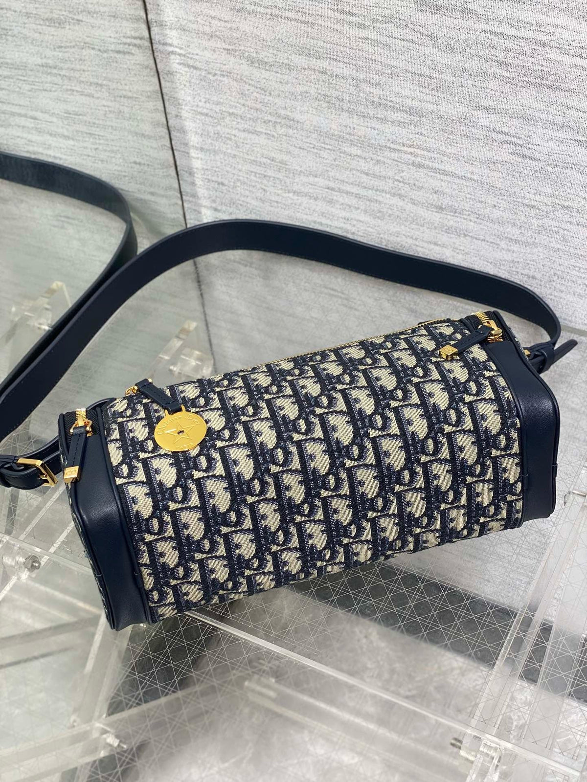 DR539 East-West Hobo Bag / 10.6x3.9x4.3inch / HIGHEST QUALITY VERSION