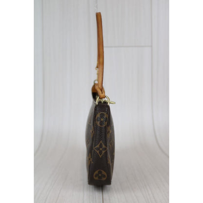 Rank AB ｜  LV Monogram Pochette Accessoires ｜011904