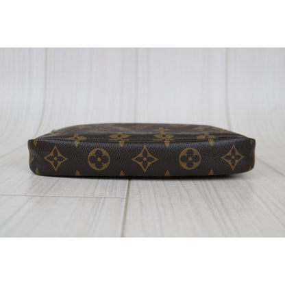 Rank AB ｜  LV Monogram Pochette Accessoires ｜011904