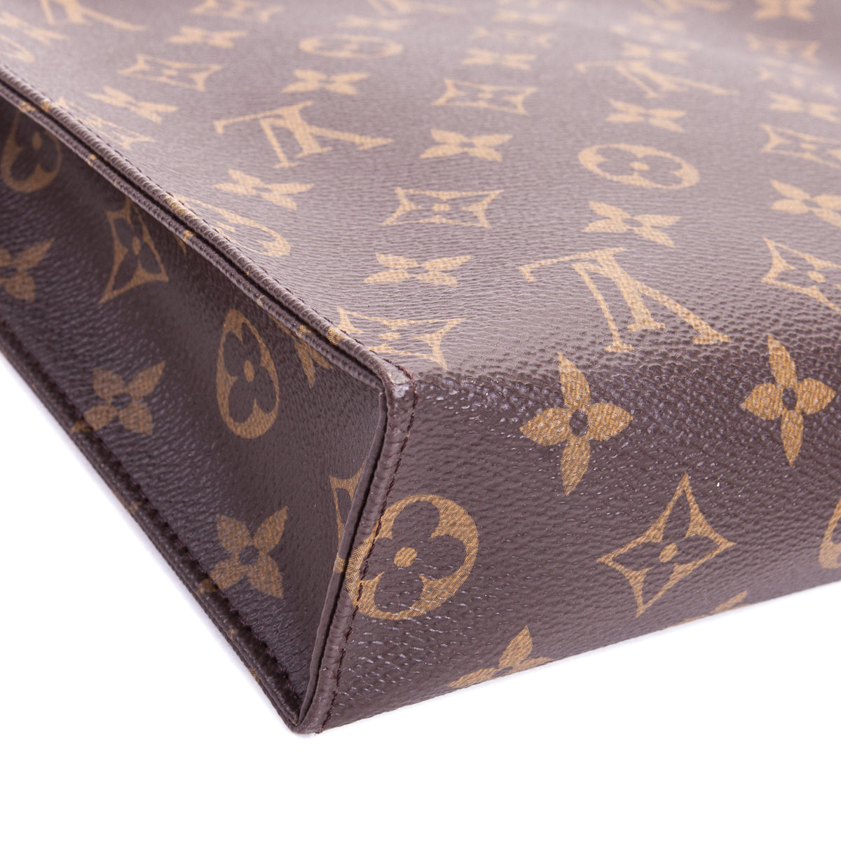 Louis-Vuitton Monogramme Toiletry Pouch 26