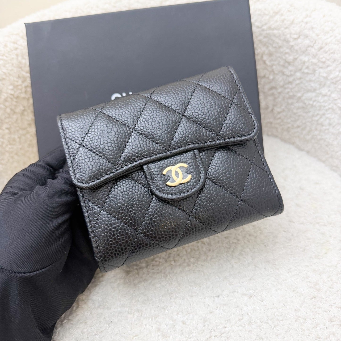 Chanel Classic Trifold Compact Wallet in Black Caviar and GHW (Model: AP0231)