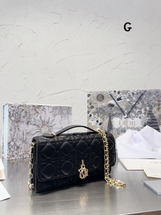 DR299 Miss Dior Mini Bag /  8.5 x 4.5 x 2 inches
