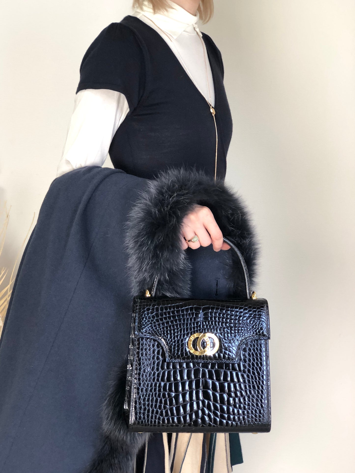 CELINE Circle Logo Two-way Top Handle Handbag Shoulder bag Black Vintage bwjy43