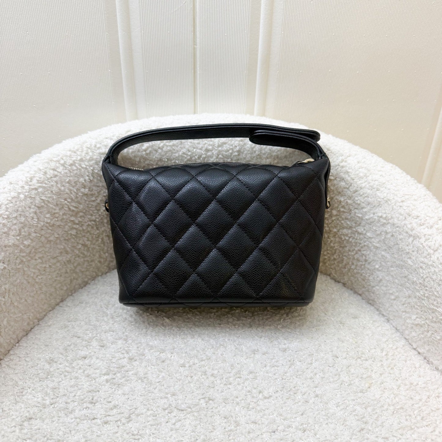 Chanel Classic Quilted Hobo Clutch on Chain in Black Caviar and LGHW (Model: AP4386)