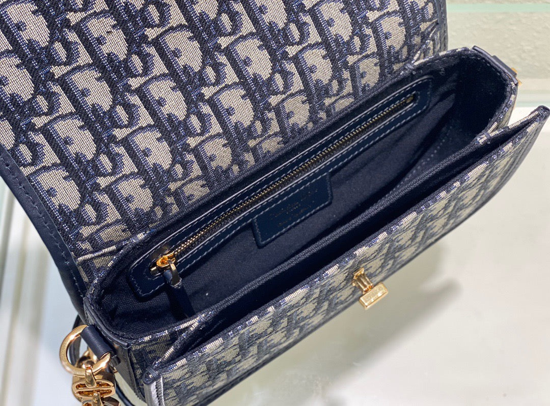 DR301 Small/Medium 30 Montaigne Avenue Bag / HIGHEST QUALITY VERSION