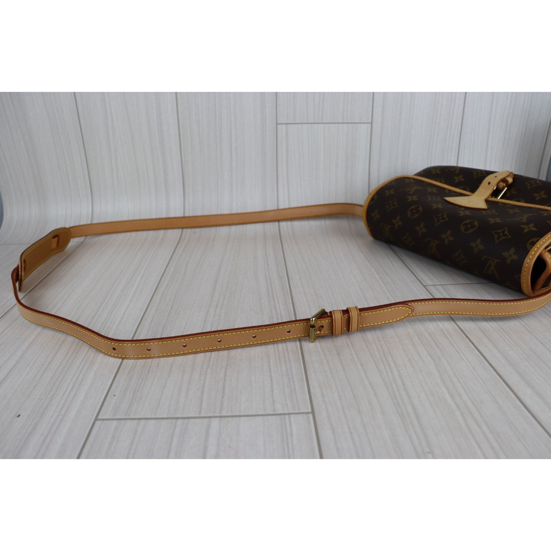 Rank A ｜LV Monogram Sologne ShoulderBag｜092919