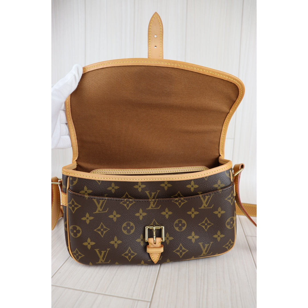 Rank A ｜LV Monogram Sologne ShoulderBag｜092919