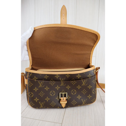 Rank A ｜LV Monogram Sologne ShoulderBag｜092919