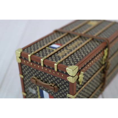 Rank A   ｜ LV Miss France Trunk Object Paperweight VIP Limited Novelty｜012001